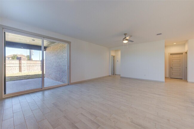 Building Photo - 29258 Pikes Peak Dr