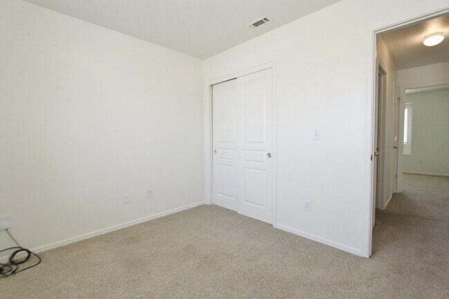 Building Photo - 3721 Pierre Ave