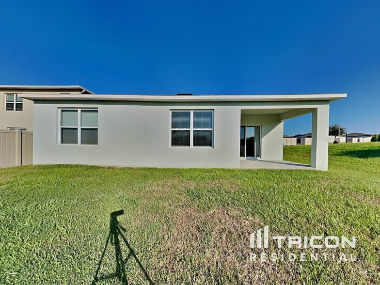 Building Photo - 242 Meadowbrook Blvd