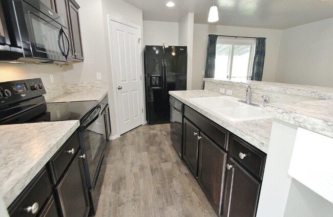 Building Photo - Beautiful Home in Meridian: Available Now!