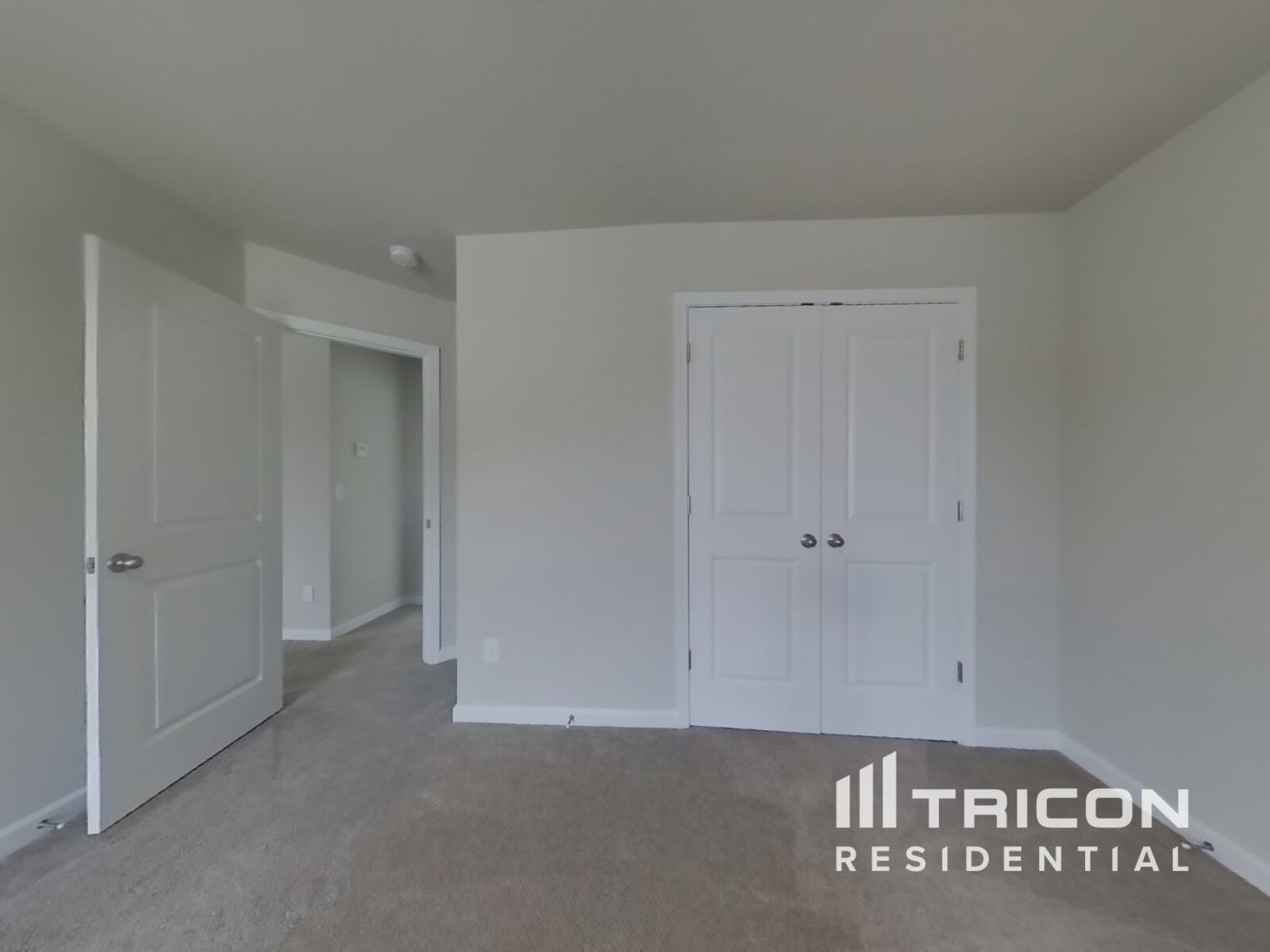Building Photo - 1008 Ainsley Creek Dr