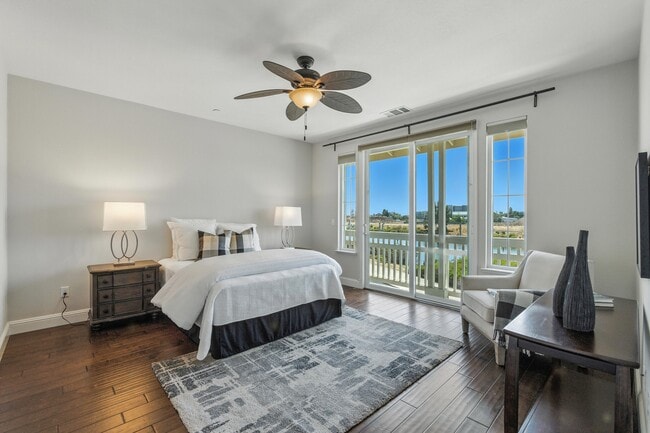 Building Photo - 636 Fan Tail Way