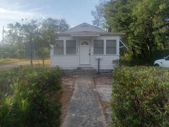 Building Photo - 2 bedroom  in St. Pete