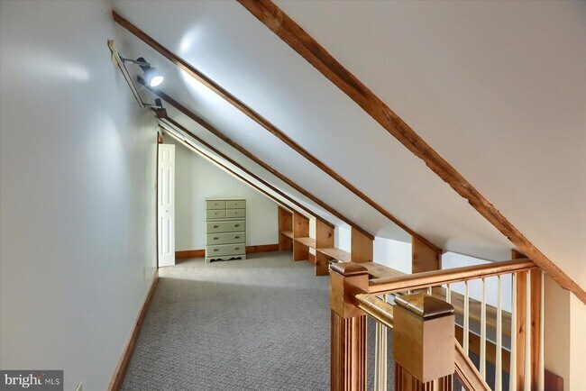 Building Photo - 4551 Colebrook Rd