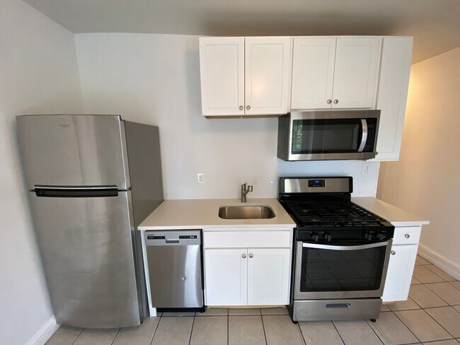 Building Photo - W Tompkins St 106-108 NPR