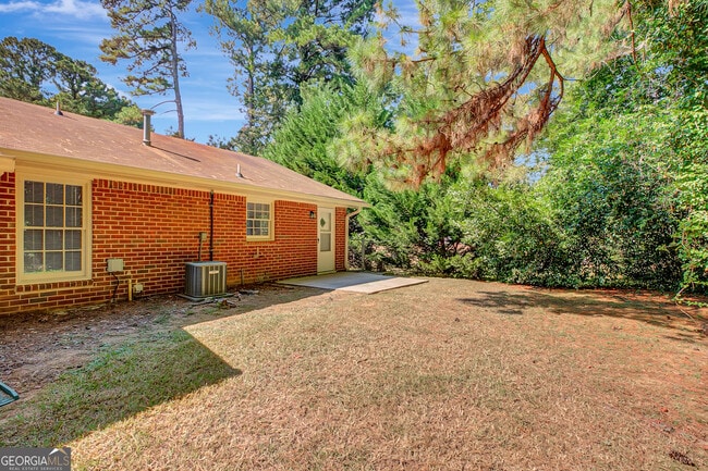 Building Photo - 135 Belle Dr