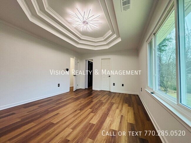 Building Photo - 2821 Briarvale Ct SE