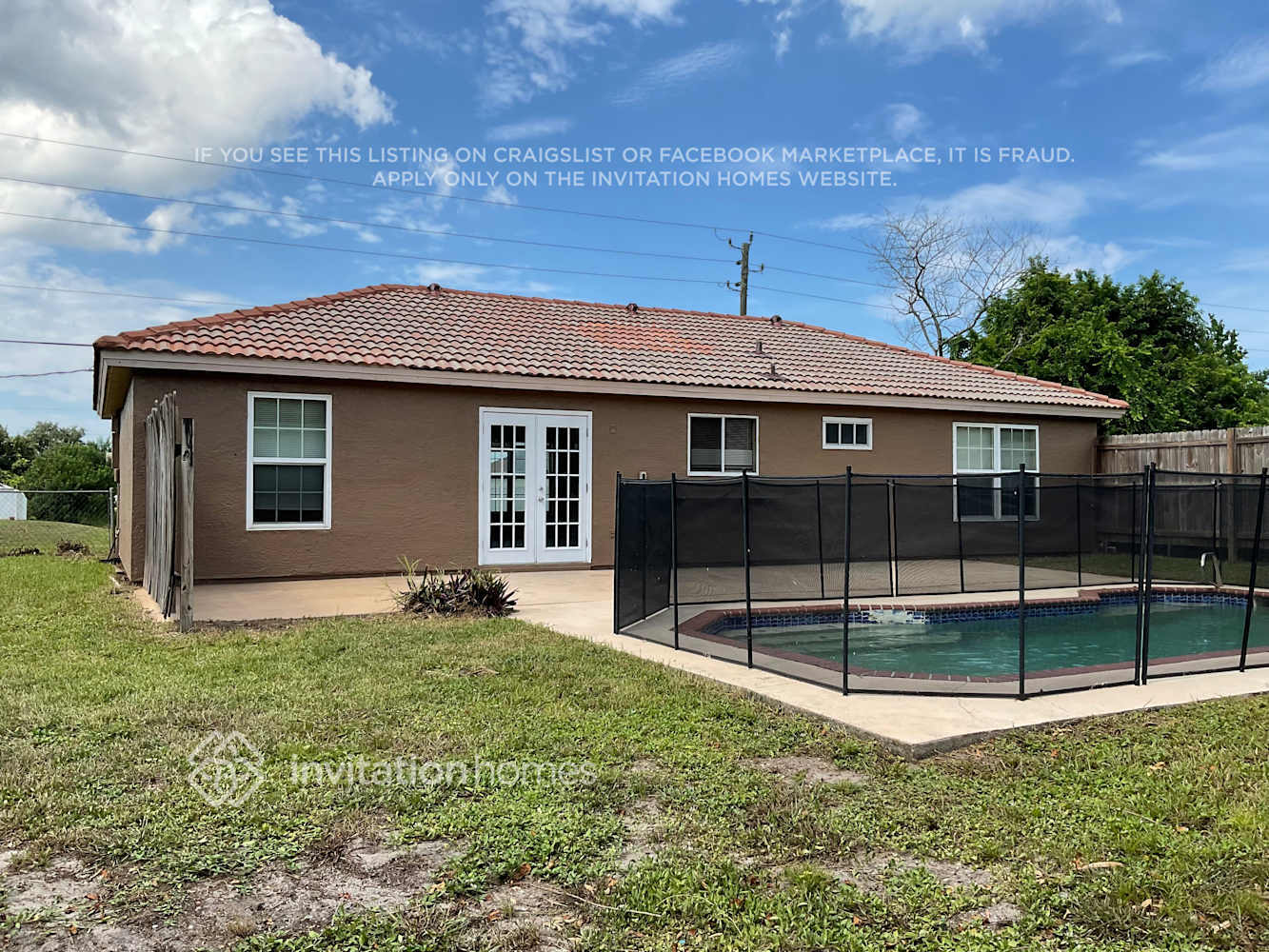 Building Photo - 1582 Wyoming Dr SE