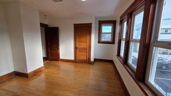 Building Photo - 46 Wachusett St