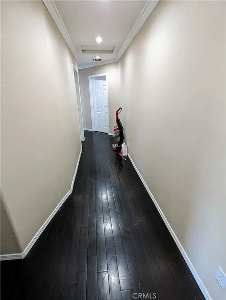 Building Photo - 2317 S Harcourt Ave