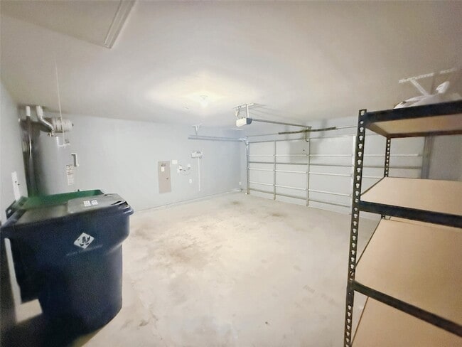 Building Photo - 6111 Gloucester Dr