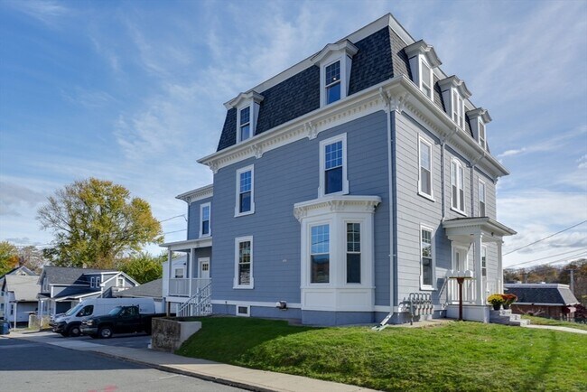 Building Photo - 47 Mechanic St