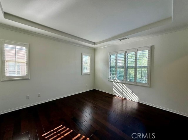 Building Photo - 310 Bronze