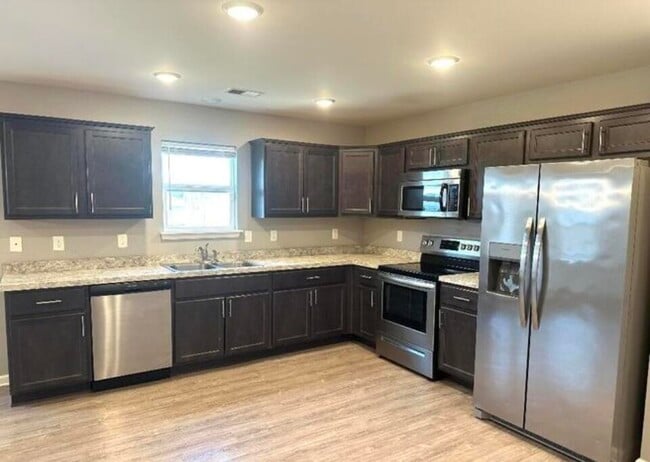 Building Photo - 2601 Hailey Rose Way