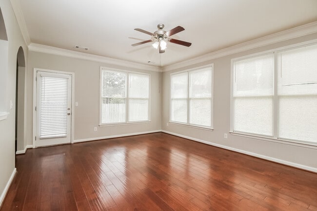 Building Photo - 35 Chesapeake Chase