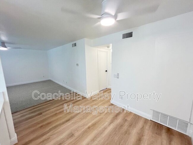 Building Photo - 1900 S Palm Canyon Dr