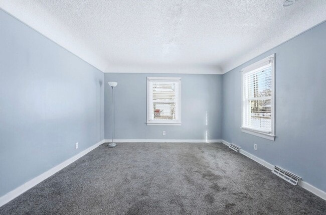 Building Photo - Beautiful 3 Bedroom Home – Carrollton Township