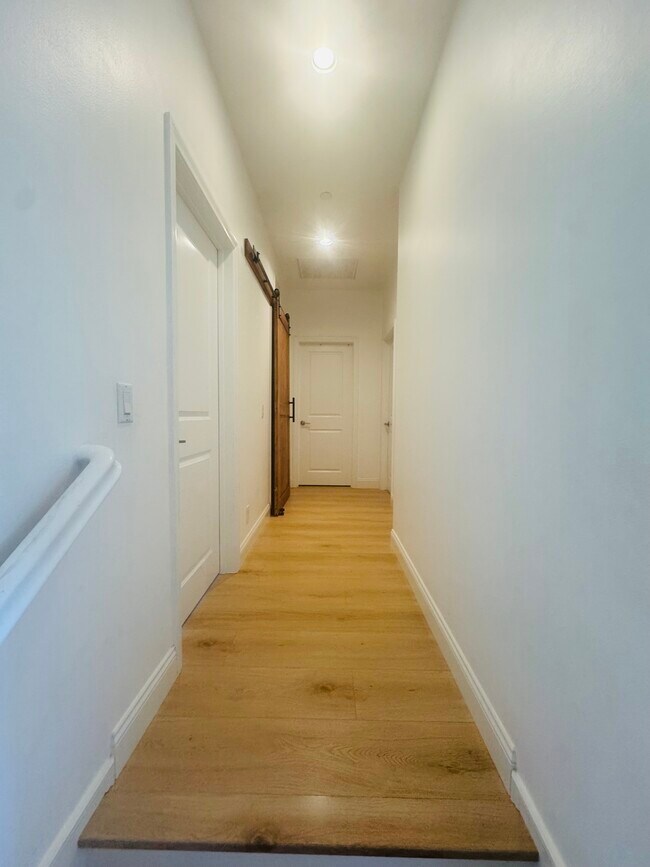 Building Photo - 113 Churchill