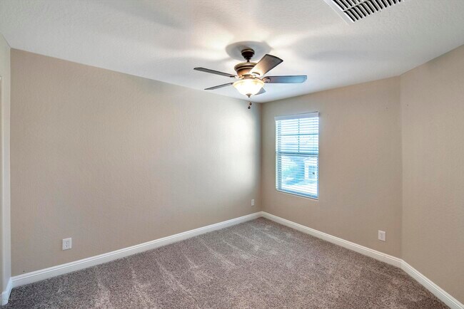 Building Photo - 1751 W Desperado Way