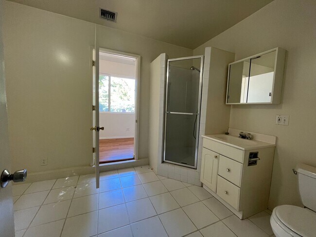 Building Photo - A hidden gem with tree-top view. Tranquil and private. Light and airy