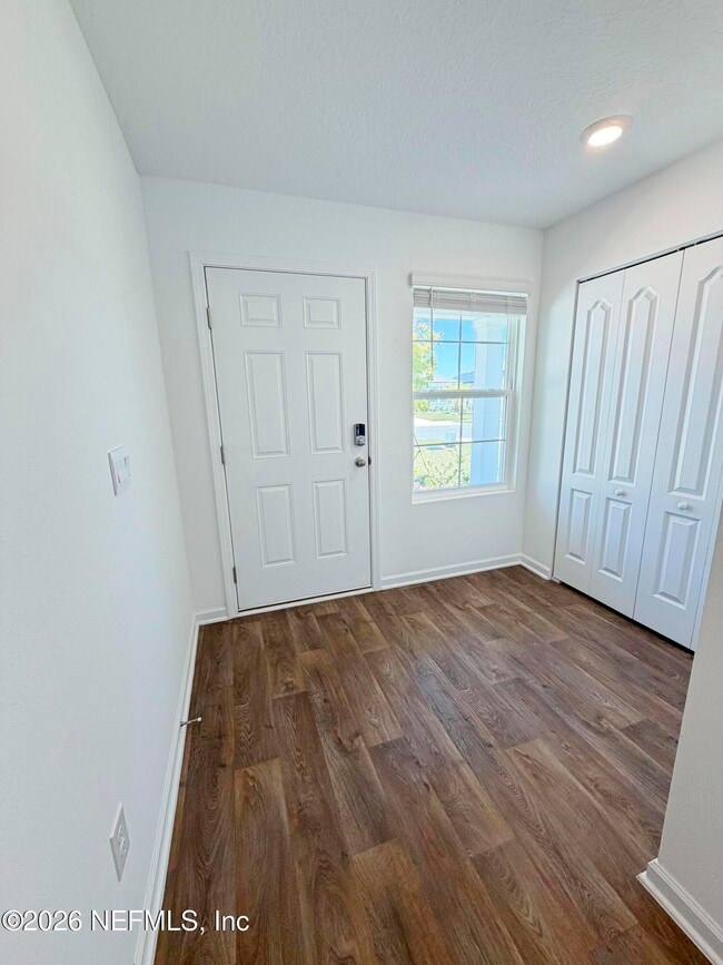 Building Photo - 462 Ardila Cir