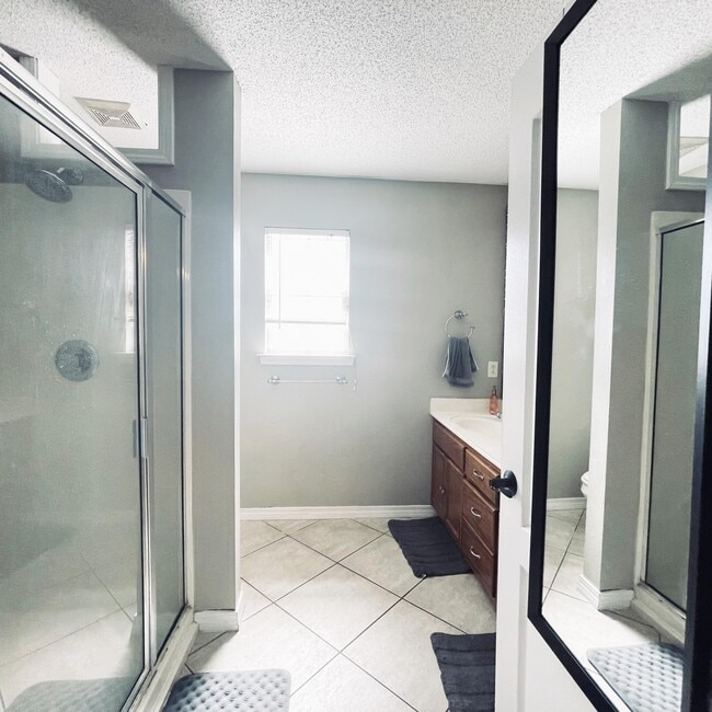 Building Photo - 931 Ibis Way