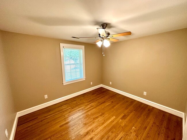 Building Photo - 476 Harpersville Rd