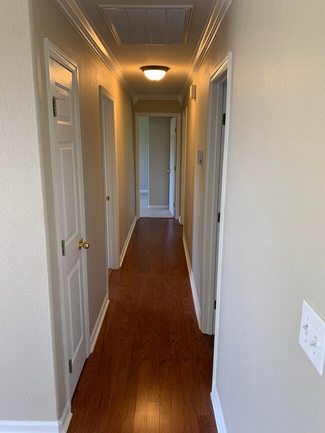 Building Photo - Nice Rancher in Toney