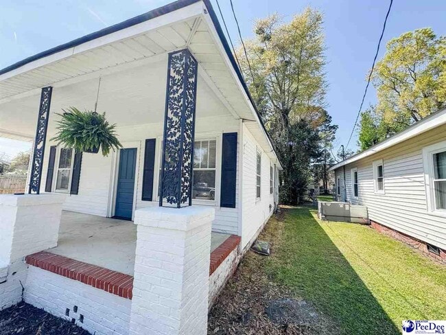 Building Photo - 109 Winston St