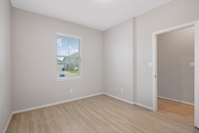 Building Photo - 8439 Moonlight Bay Cir