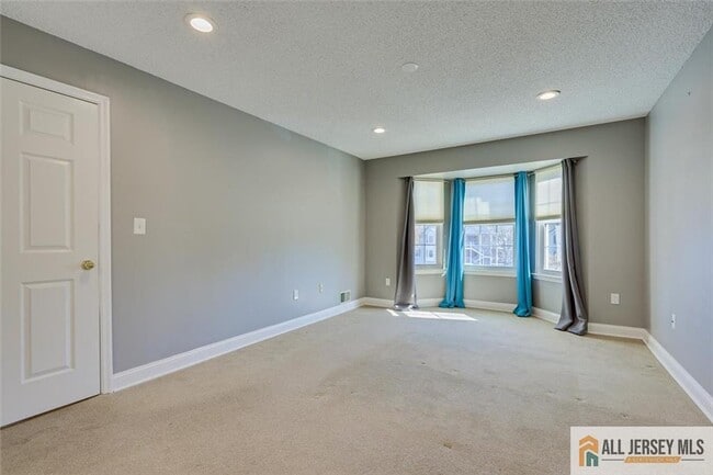 Building Photo - 268 Kempsey Dr