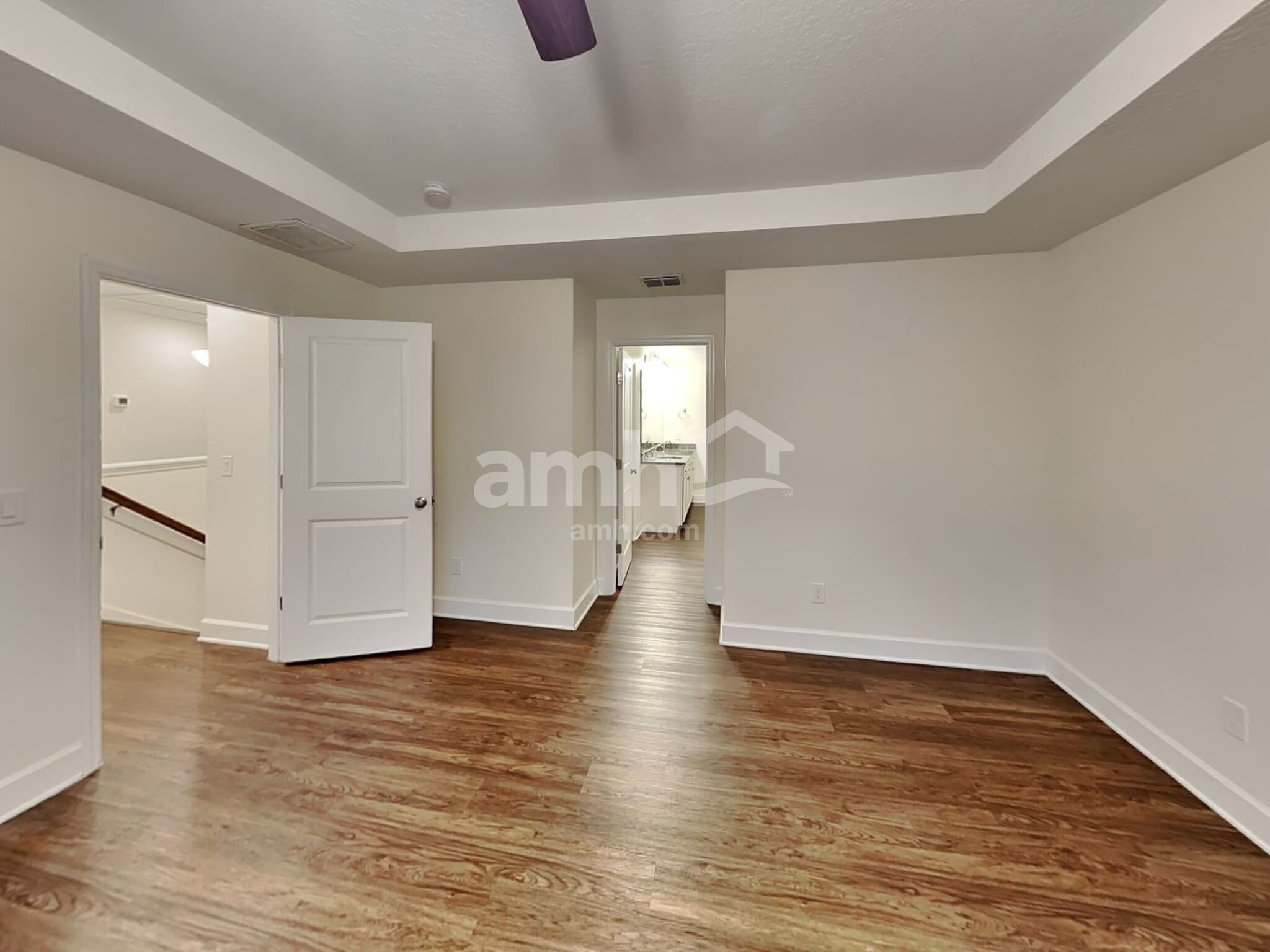 Building Photo - 405 Crestrun Loop