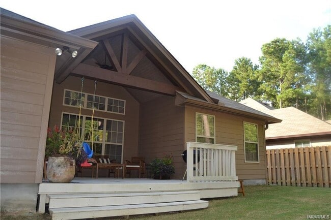 Building Photo - 9624 Gunnison Dr