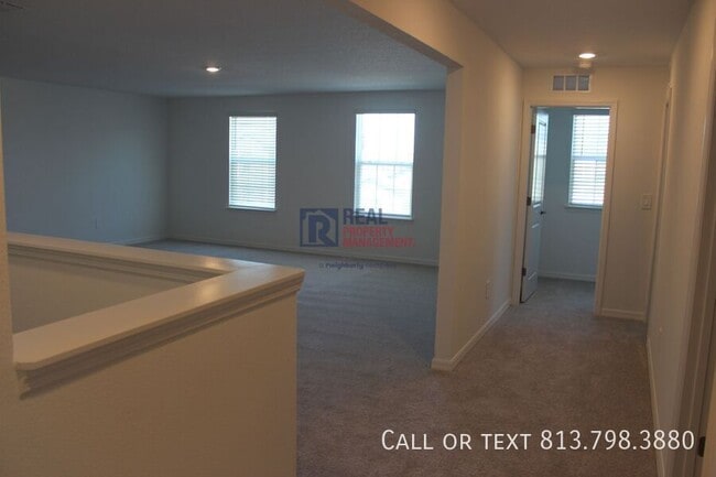 Building Photo - 1716 Tropical Oasis Ave