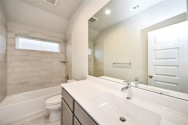 Building Photo - 11834 Maple Oak Dr