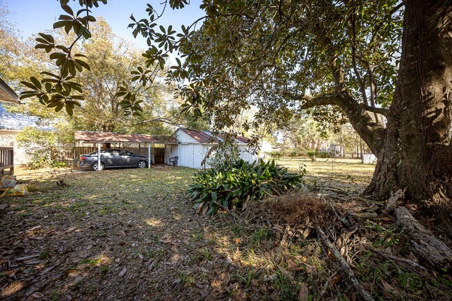 Building Photo - Cute 2 bedroom 1 bath Cottage in Pascagoula