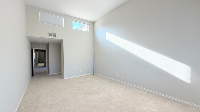 Building Photo - 31 Redondo Ct