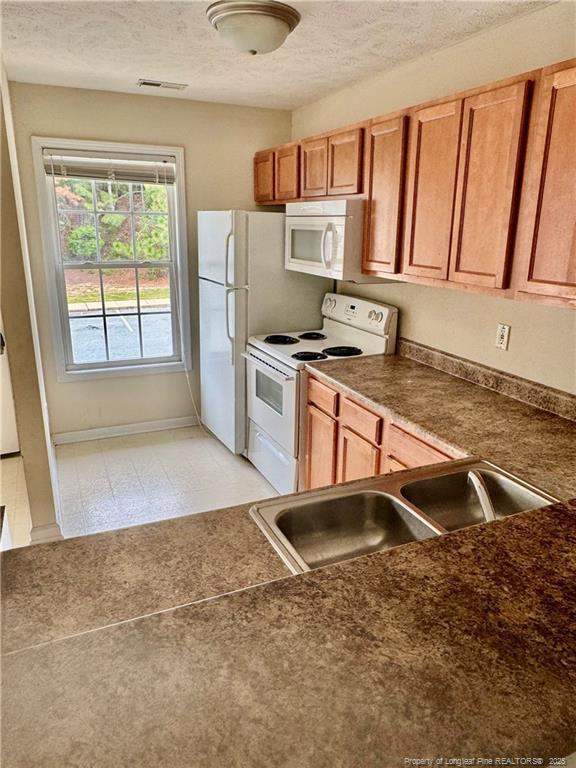 Building Photo - 3204 Sperry Branch Way