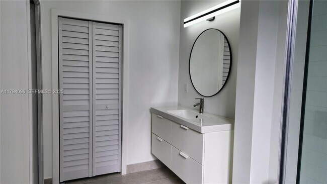 Building Photo - 2489 SW 11th St