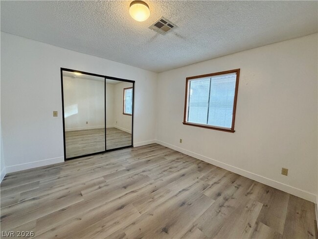 Building Photo - 6619 W Tropicana Ave