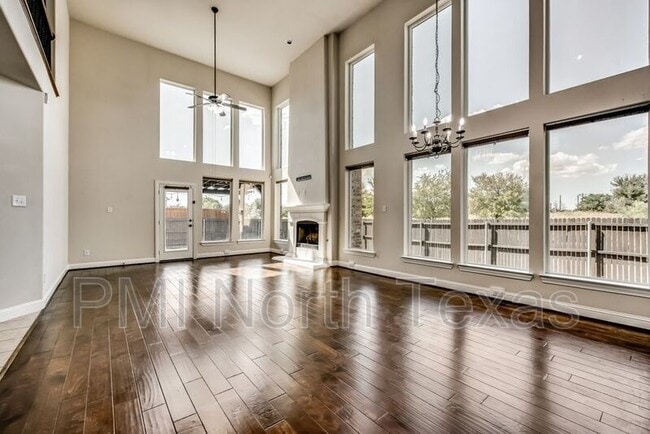 Building Photo - 13293 Dianna Dr