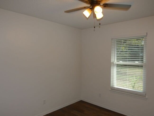 Building Photo - 5301 Jeremy Dr