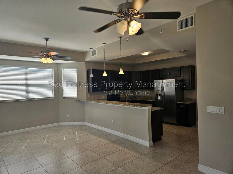 Building Photo - 421 SW 47th Terrace