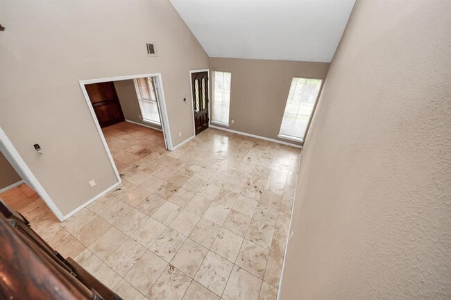 Building Photo - 3009 Beecave Dr