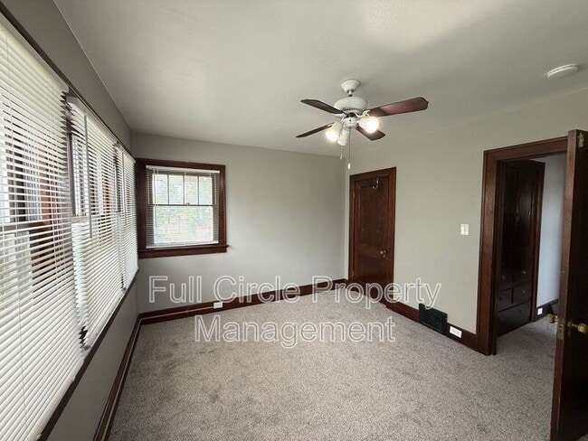 Building Photo - 351 N Clarmar Ave