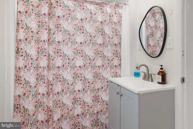 Building Photo - 31 W Southwerk St