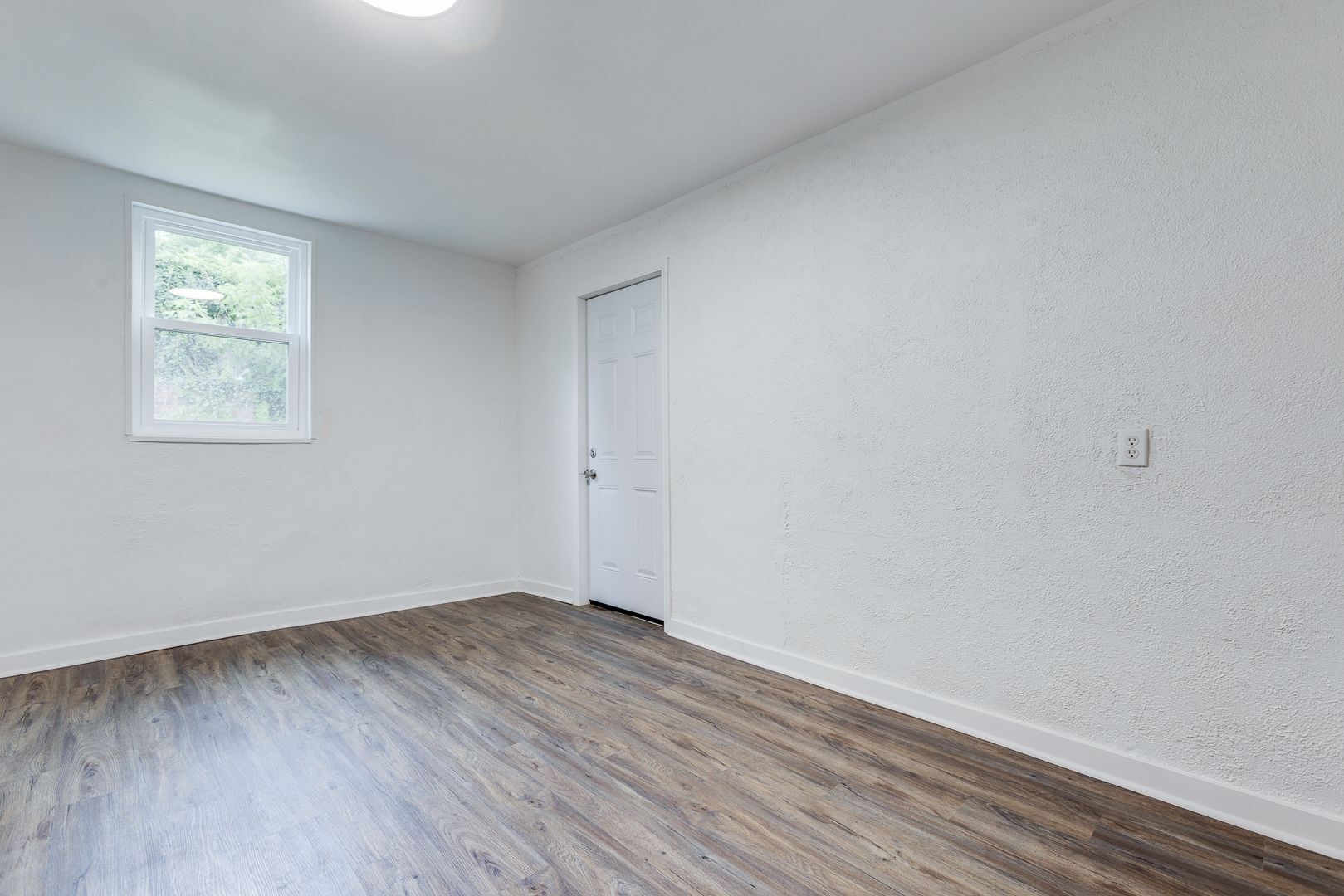 Building Photo - 1223 Arlington Ave