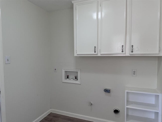 Building Photo - 7703 Braesridge Ct