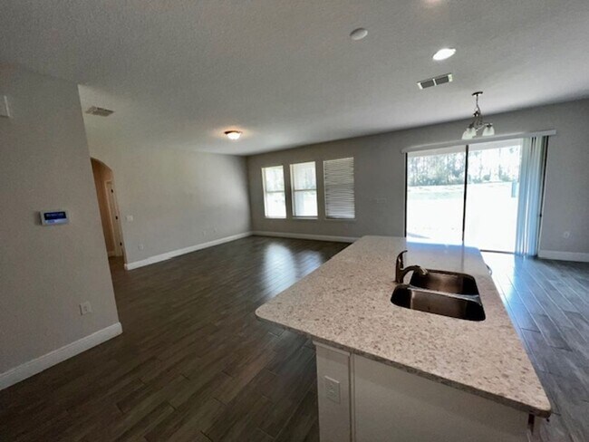 Building Photo - SPECTACULAR MODERN HOME!!Relaxing water views from the back of this beautiful home- MOVE IN Septe...