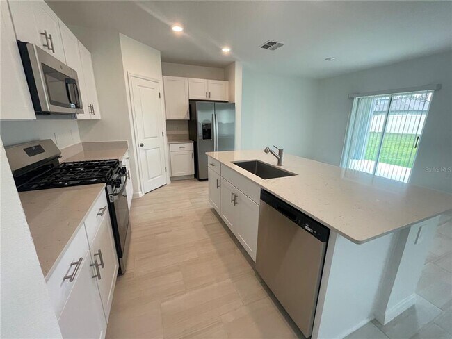 Building Photo - 9645 Carabiner Wy